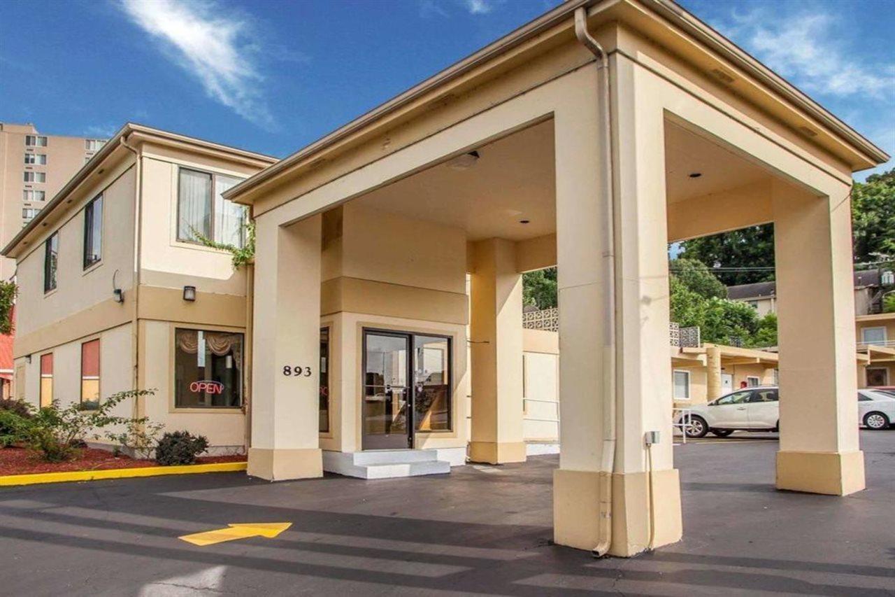 Rodeway Inn Nashville Airport Exterior photo