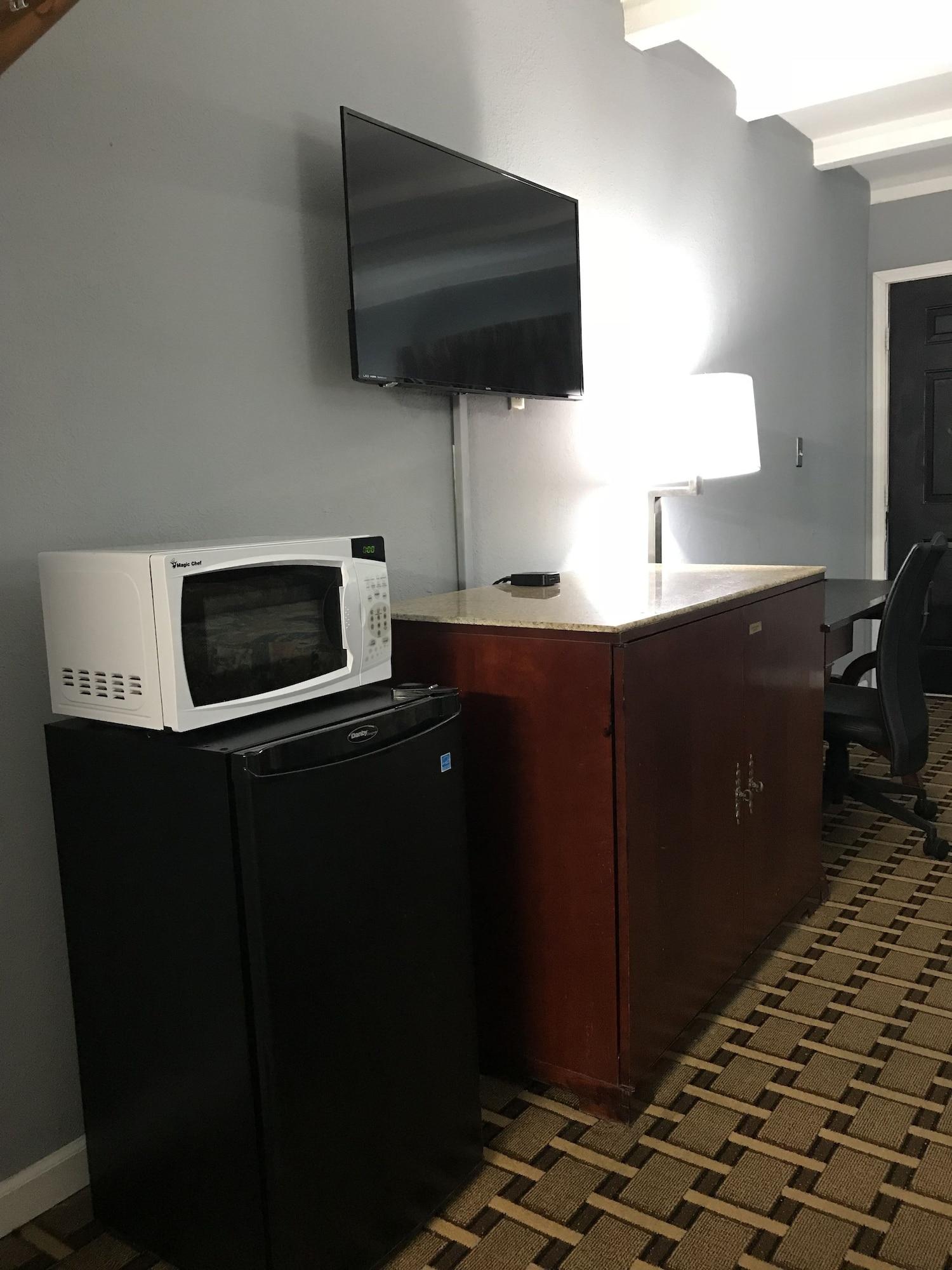 Rodeway Inn Nashville Airport Exterior photo