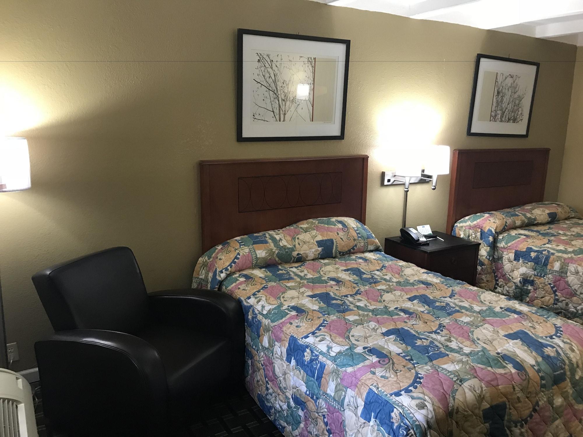 Rodeway Inn Nashville Airport Exterior photo