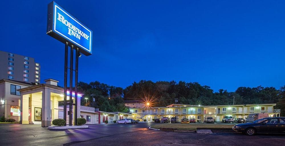 Rodeway Inn Nashville Airport Exterior photo